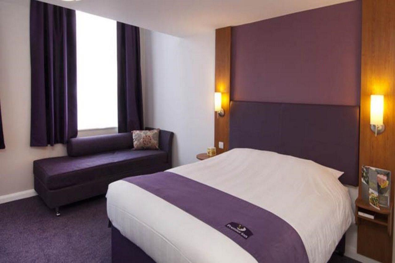 Premier Inn Haydock Park/M6 J23 Воррінгтон Екстер'єр фото